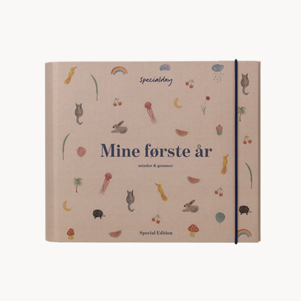 barnets bog - mine første år - beige album